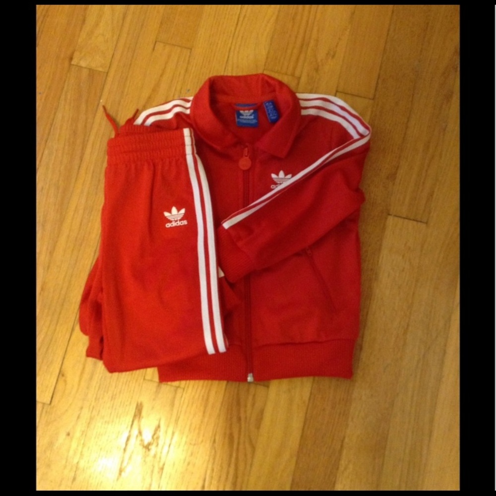 Adidas originals superstar tracksuit 4t